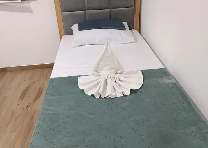 Hadzic Sobe Apartman *